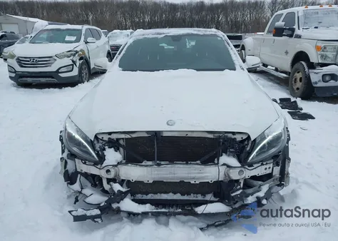 2016 Mercedes-Benz C 300 Sport 4Matic z USA, uszkodzony, nr VIN WDDWF4KB3GR126217